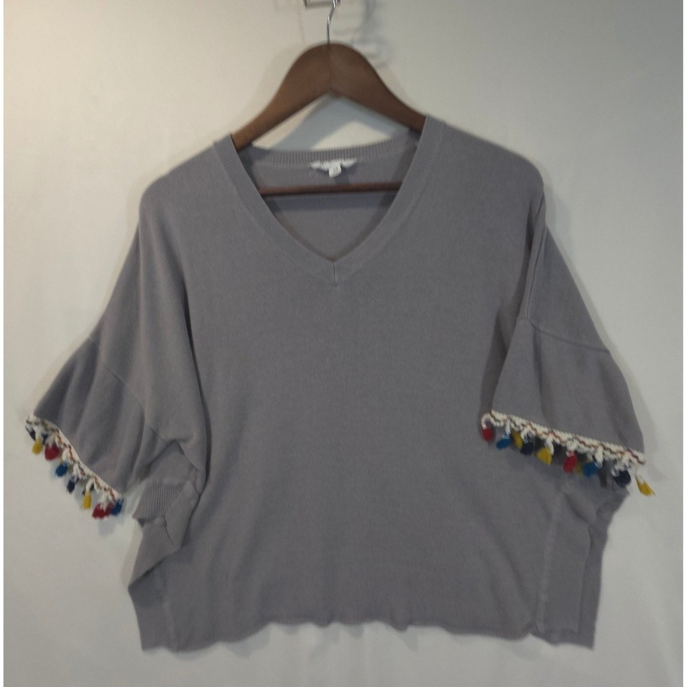 THML Gray V-Neck Dolman Sleeve Sweater with Tassel Detail XS